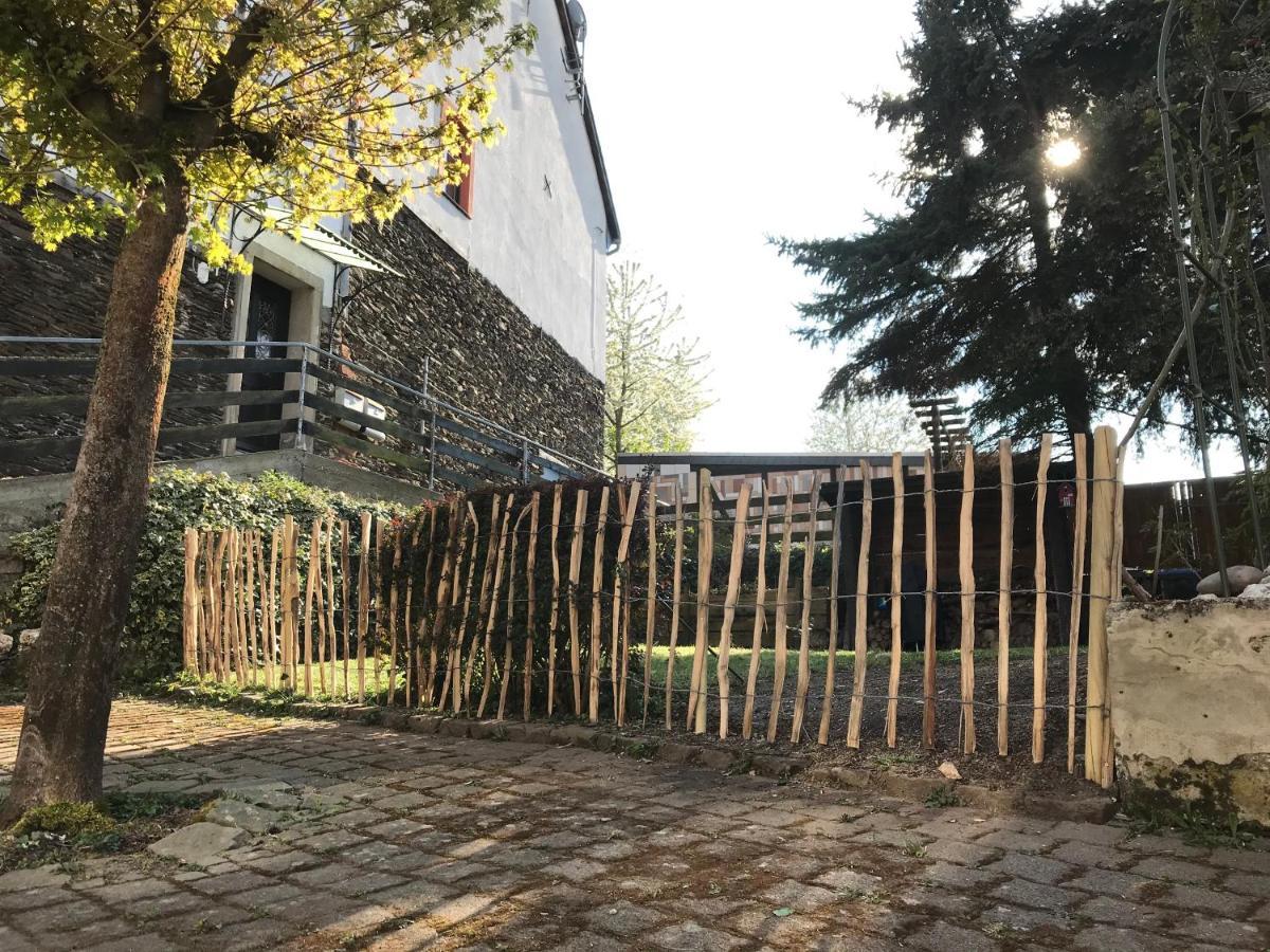 Villa Fachwerkhaeuschen Enkirch Esterno foto