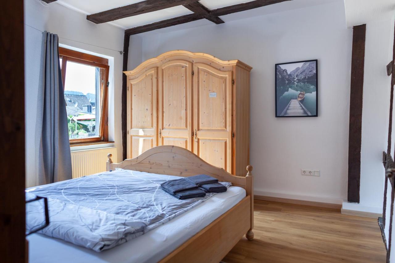 Villa Fachwerkhaeuschen Enkirch Esterno foto